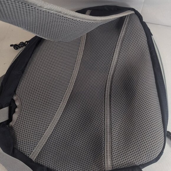 L.L. Bean Stowaway Sling Pack Navy Blue Grey Bag Backpack One Strap 504919 LL - Picture 5 of 12